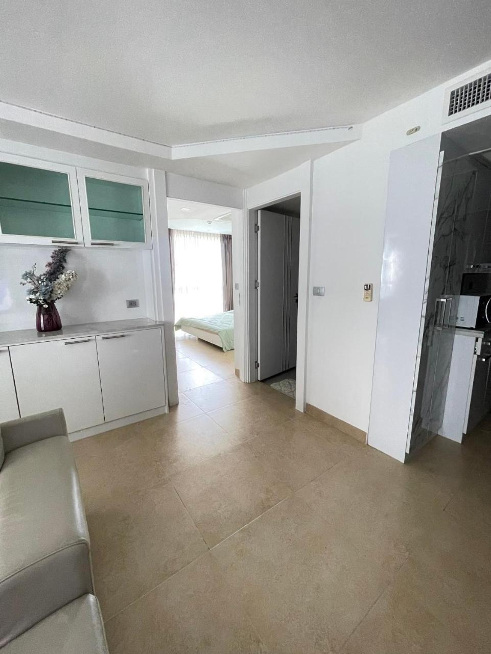 2 Bedrooms Near Pattaya Beach Extérieur photo