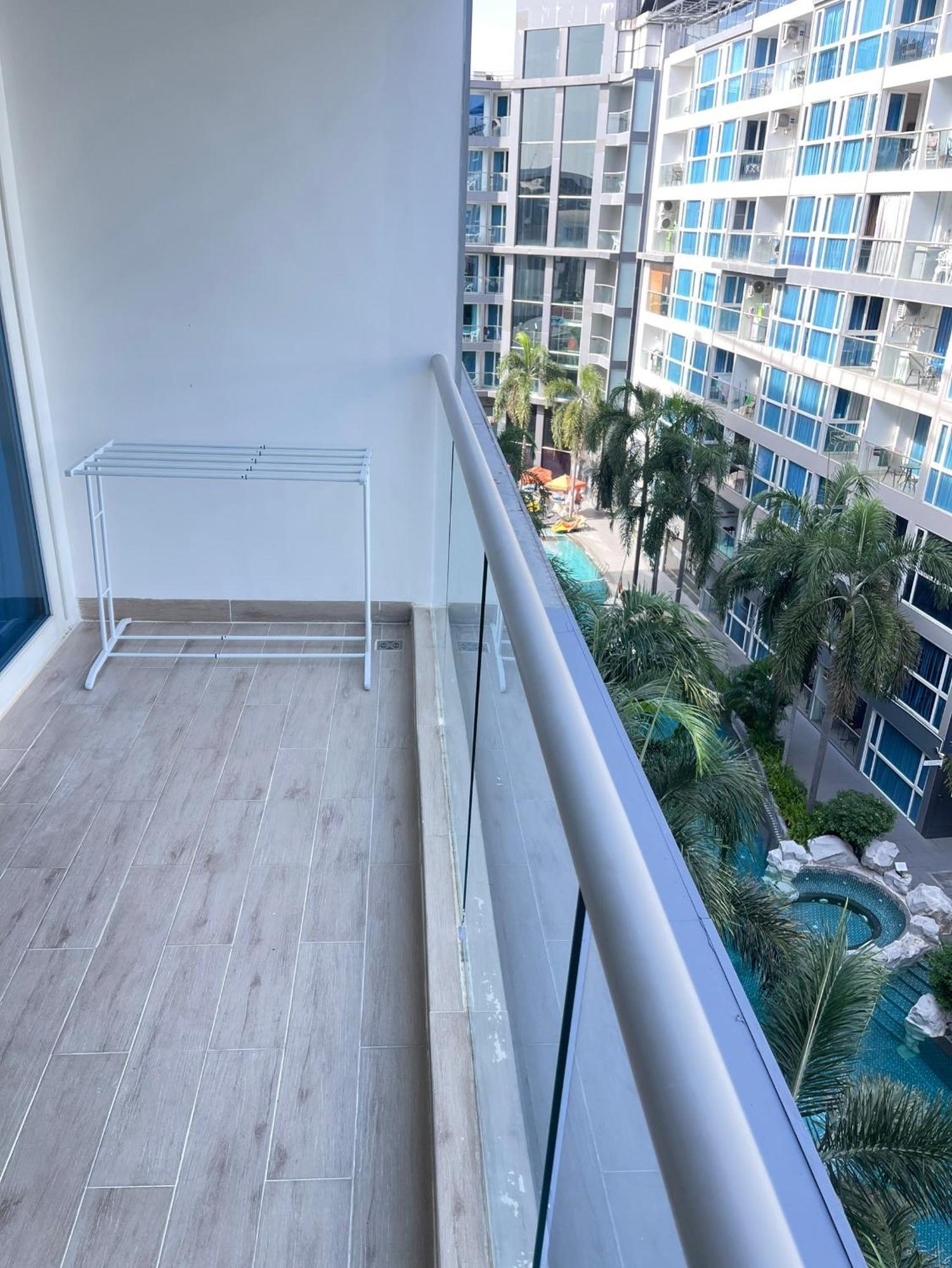 2 Bedrooms Near Pattaya Beach Extérieur photo